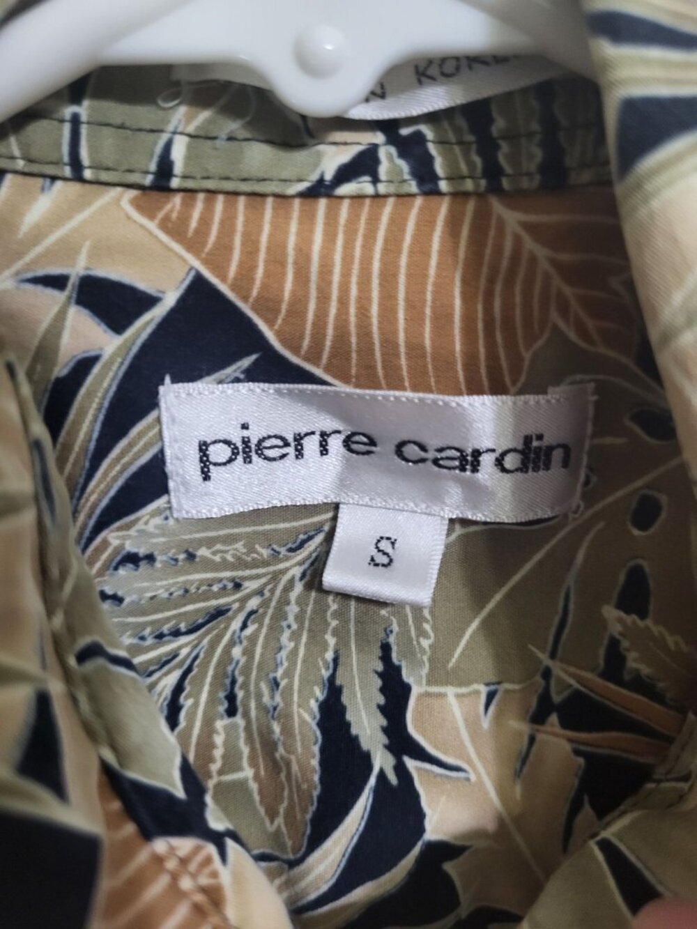 PIERRE CARDIN VTG Men's Small Hawaiian Floral Palm Print Button Up Shirt Beach - Picture 4 of 7